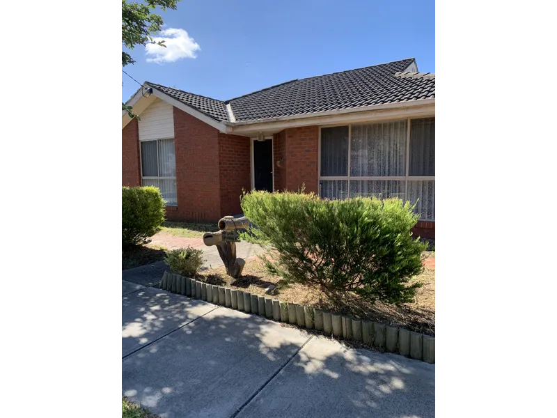 Walking distance to Monash health & Clayton station!