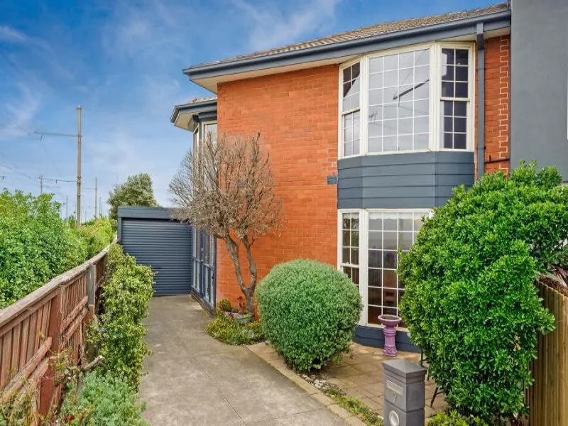 For inspection details contact Stephanie Lindner; slindner@hodges.com.au or 9598 1111