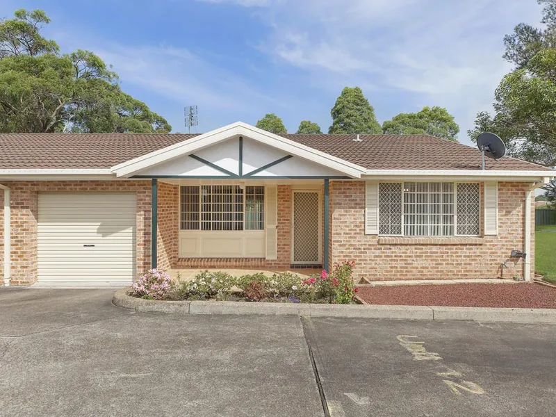 LOW MAINTENANCE VILLA IN CENTRAL LOCATION