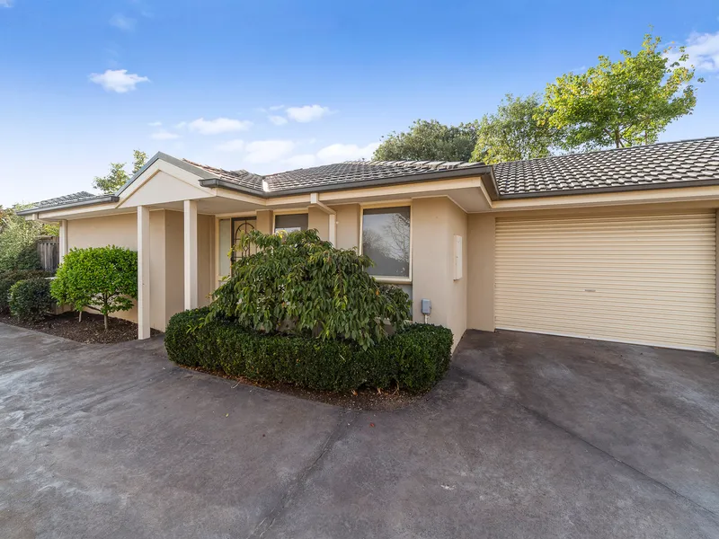 Sunny, spacious & superbly located