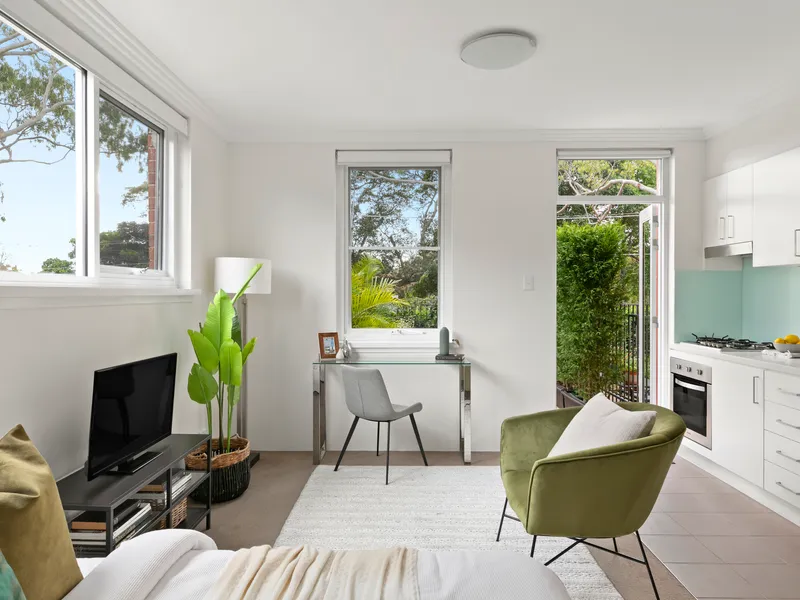 North facing 67 sqm parkside retreat in a prime Marrickville address