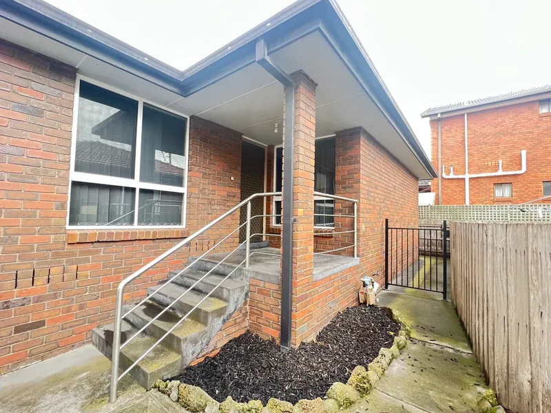 Stunning and Spacious Unit!