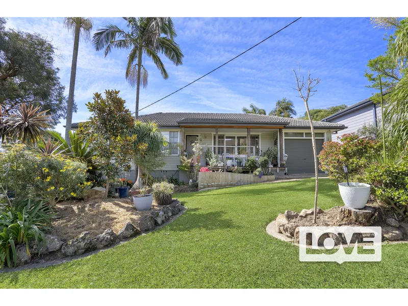 Coastal Charm Full Of Character!