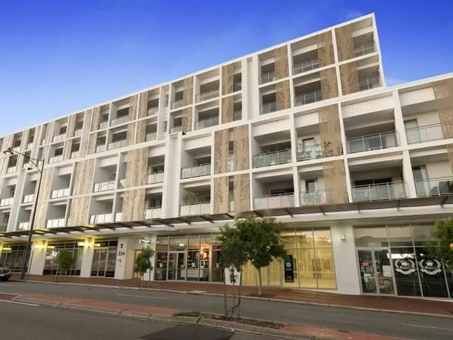 CONTEMPORARY APARTMENT