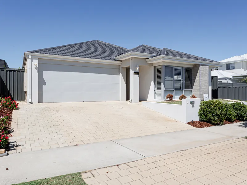Welcome to Paradise in Jindalee!