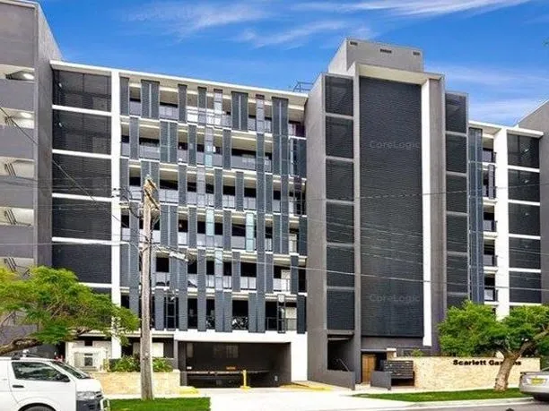 Spacious and Brighter Apartment In Great Location with View for sale!