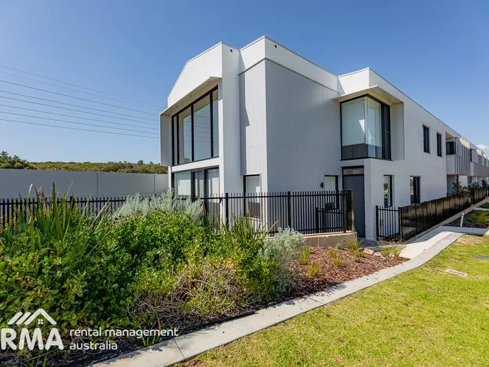 Live the Coastal Lifestyle