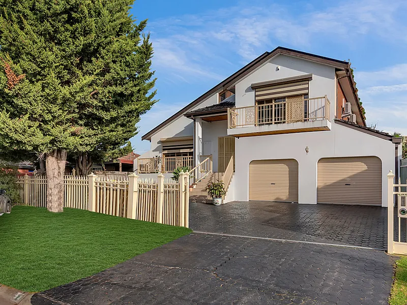 Stylish Home With A Lot To Offer!