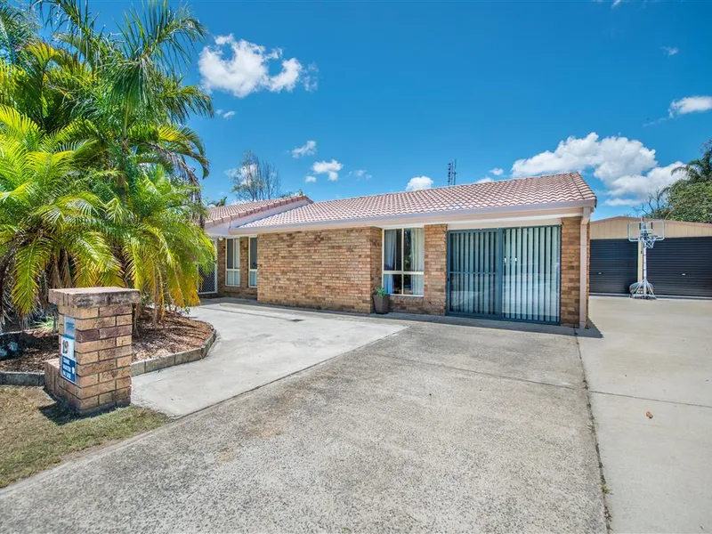 Under Offer - GREAT HOME WITH ALL THE BELLS AND WHISTLES ON 827m2 BLOCK