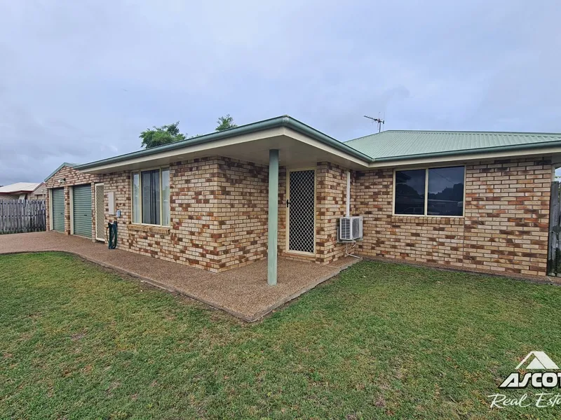 SOLID BRICK // FLOOD FREE & VACANT!!