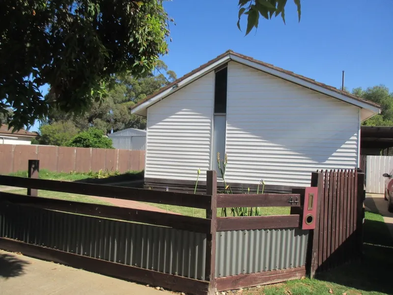 3 Bedroom Family Home in Tatura