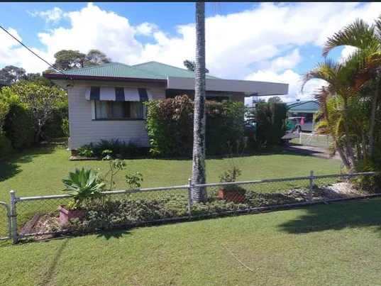 CLOSE TO INDOOR SPORTS STADUIM AND RAILWAY STATION