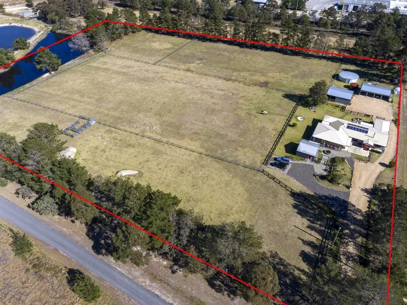 FIVE BEDROOMS, FIVE BATHROOMS, 'LIFESTYLE' PLUS...