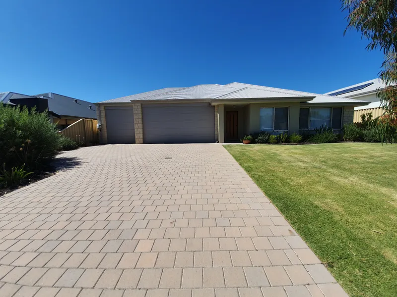 EXECUTIVE HOME - MILLBRIDGE