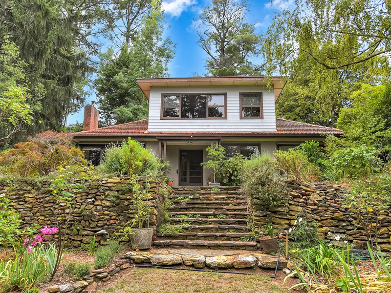 Renovate or redevelop 300 metres from the Stirling village - *End Selling date now changed to 9/4/21 by 5pm *