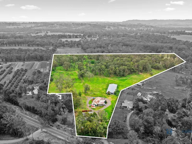 Premium Large Acreage - 20 Acres - 2 Homes