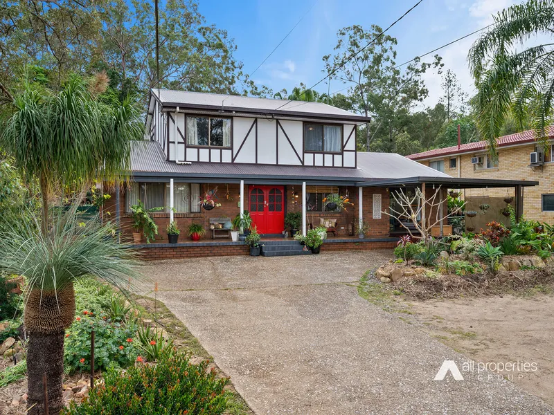 TREE CHANGE IN THE CITY WITH THIS RUSTIC CHARMER, FULL OF CHARACTER  4 BEDROOM HOME ON 1485 M2 BLOCK