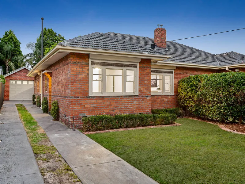 Divine Deco in the prized college zone