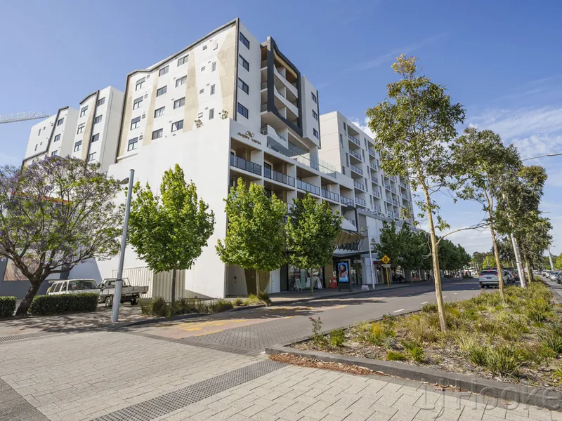 Brand New & Perfect Location