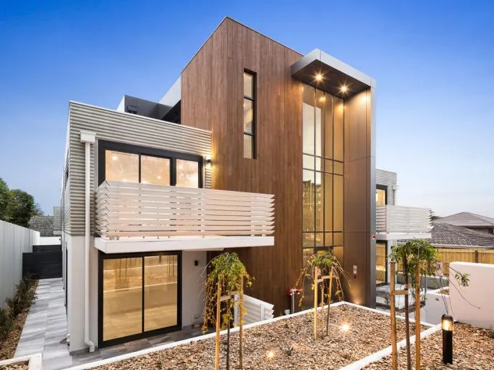 IN THE HEART OF IVANHOE