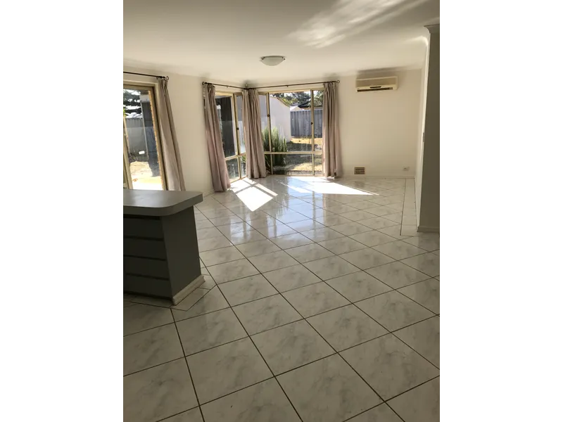 Beautiful 3x1 Mandurah home for rent