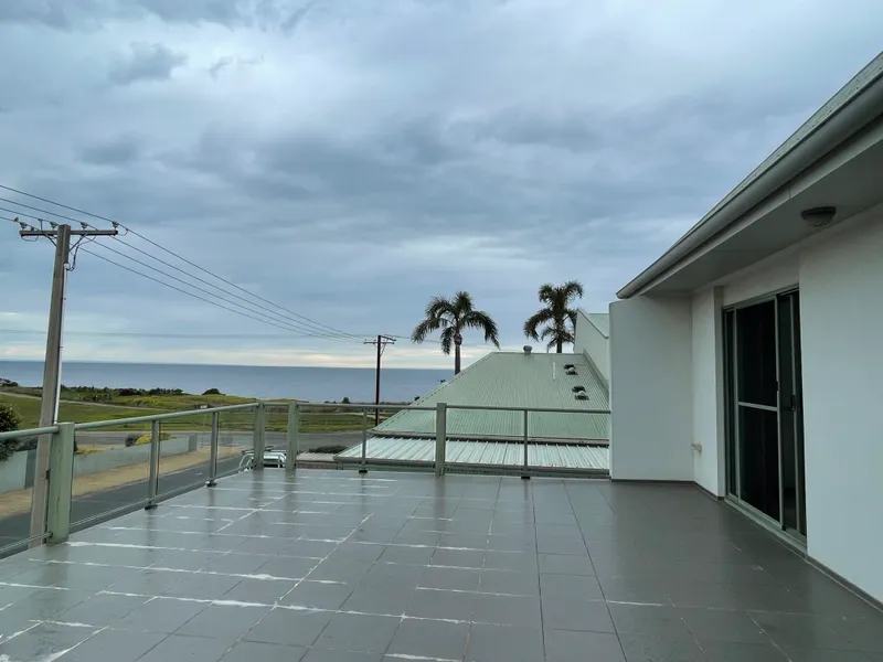 See the Sea in Townhouse Living