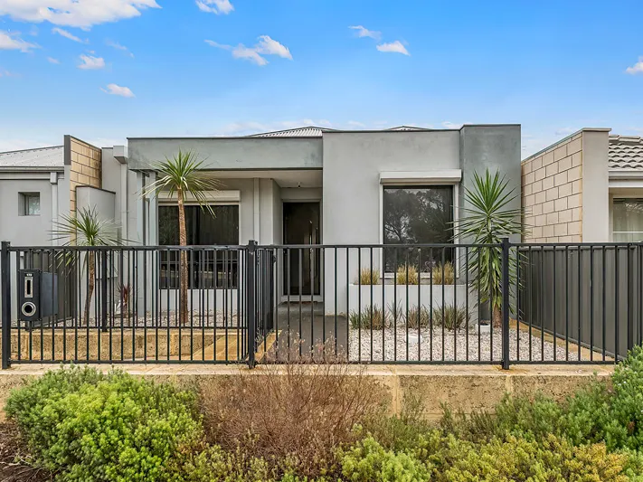 COMFORT IN THE LAKELANDS