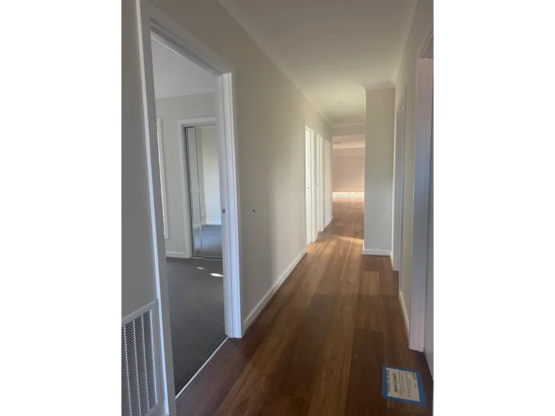 9 DELHI GROVE, ROCKBANK VIC 3335 - BRAND NEW FAMILY HOME AVAILABLE FOR RENT!