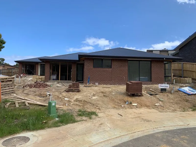 Contemporary Villa Living