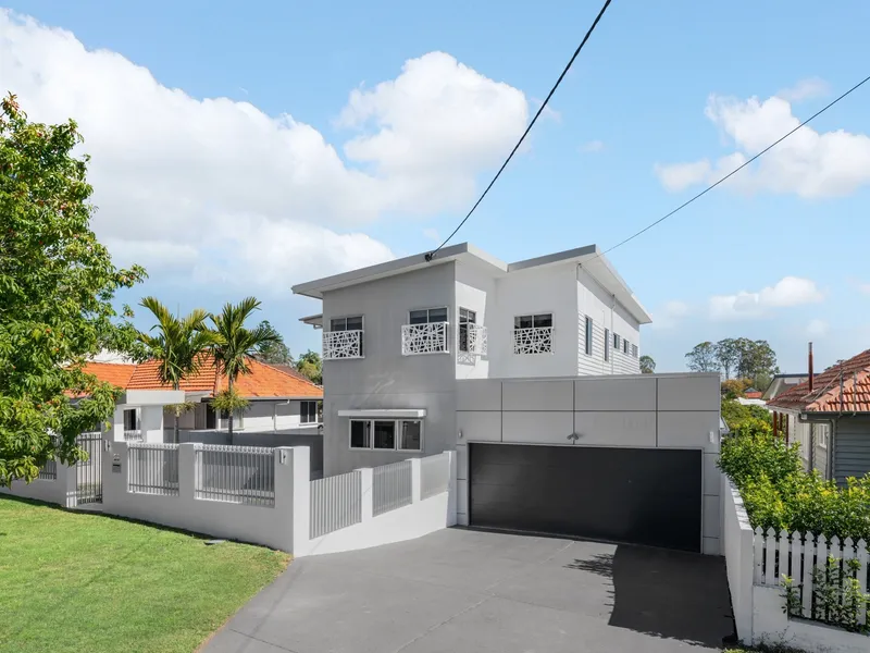 Family Entertainer in Coveted Camp Hill