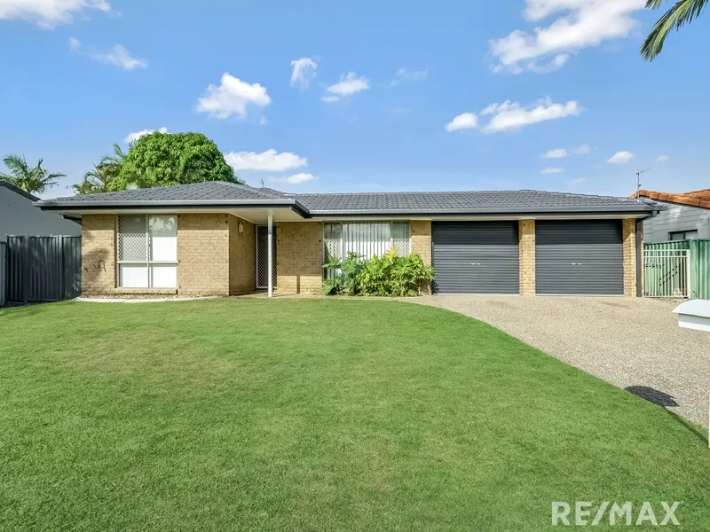 STYLISH AND SPACIOUS FAMILY HOME: YOUR PERFECT BLEND OF COMFORT AND STYLE AWAITS!