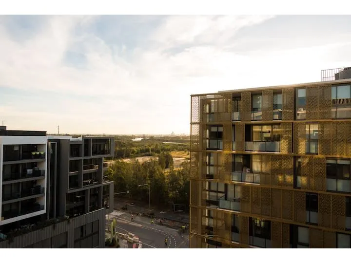 Fully furnished ! Ultra-convenient 2 Bedroom Apartment