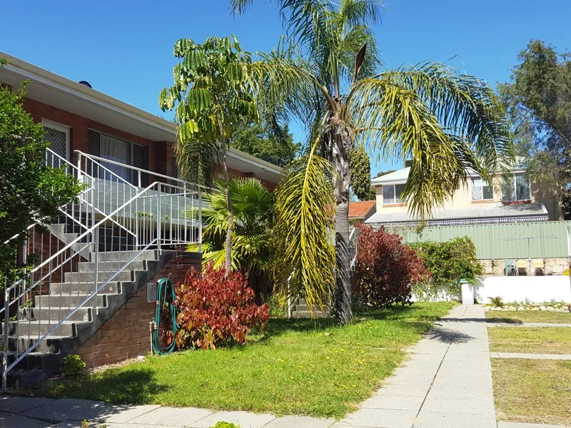 Great Unit in Convenient Location!