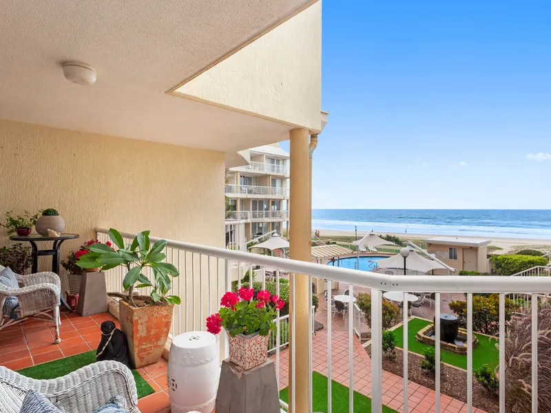 Beachfront Tugun Unit – Top Location