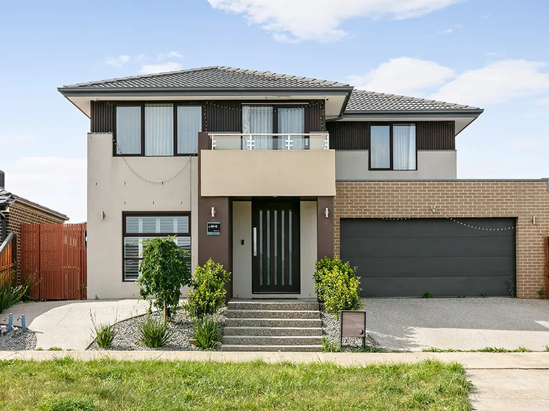 Modern Luxury With Spectacular City Views