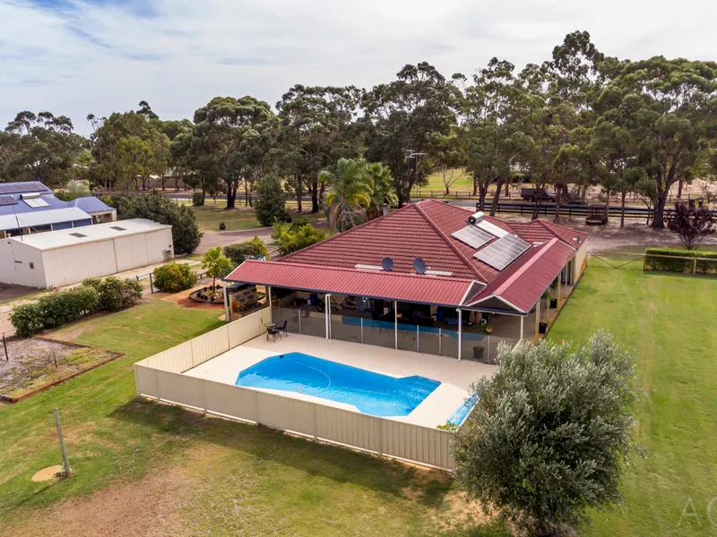 NESTLED ON THE EDGE OF NATURE