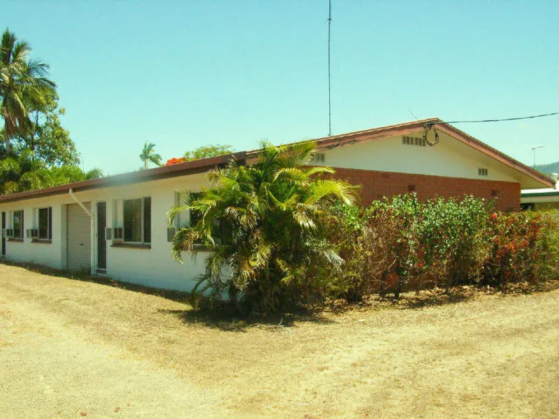 REDUCED TO SELL- A SHORT STROLL TO THE WATERFRONT