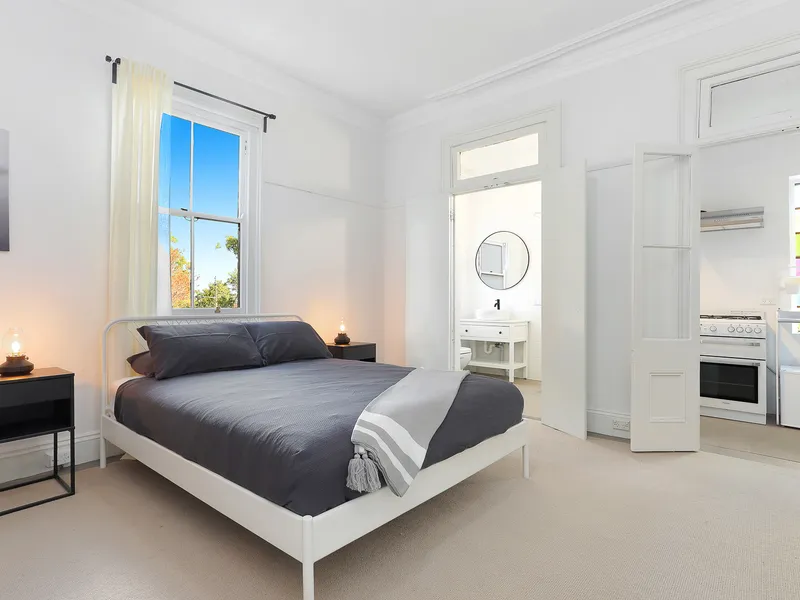 Cosy, Inviting Modern Studio + Free Wifi, Electricity & Gas $330pw