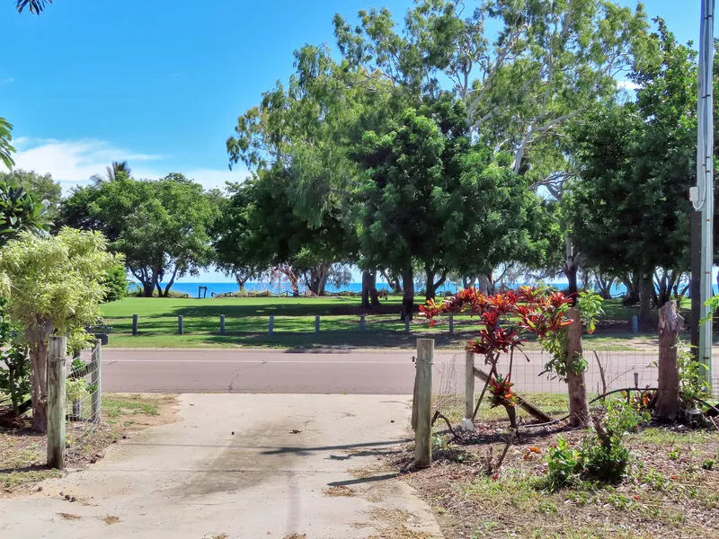 BEACHFRONT AND PARK