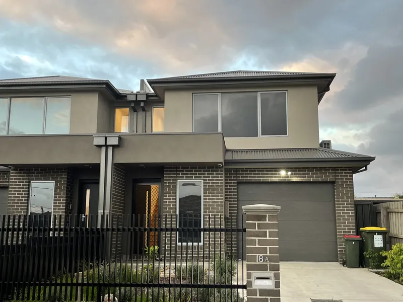 PERFECT LOCATION AVAILABLE!