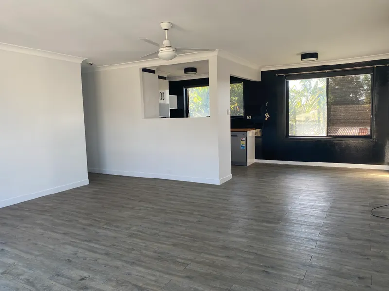 Family Home Central to Maclean