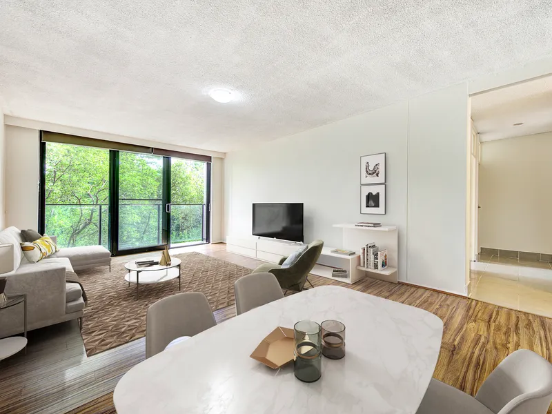 Quiet Garden Apartment Immersed in Leafy Privacy