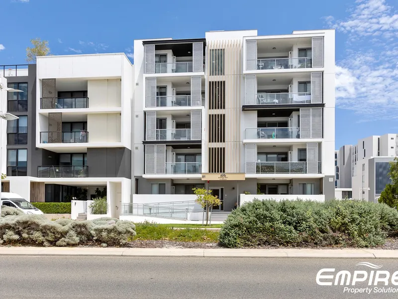 Beach Lifestyle In North Coogee