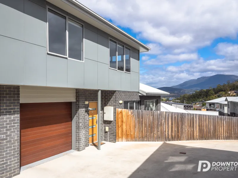Modern Townhouse at 12/34A Clinton Rd, Geilston Bay, TAS