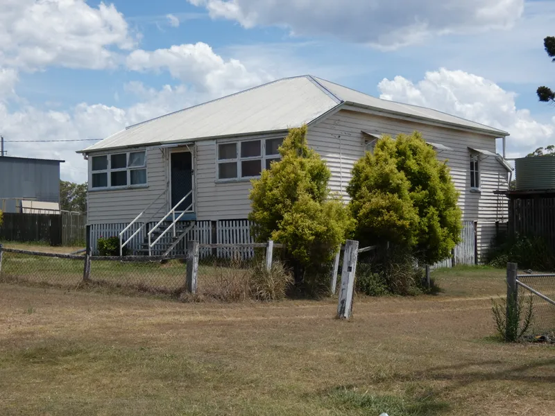 Older style highset home