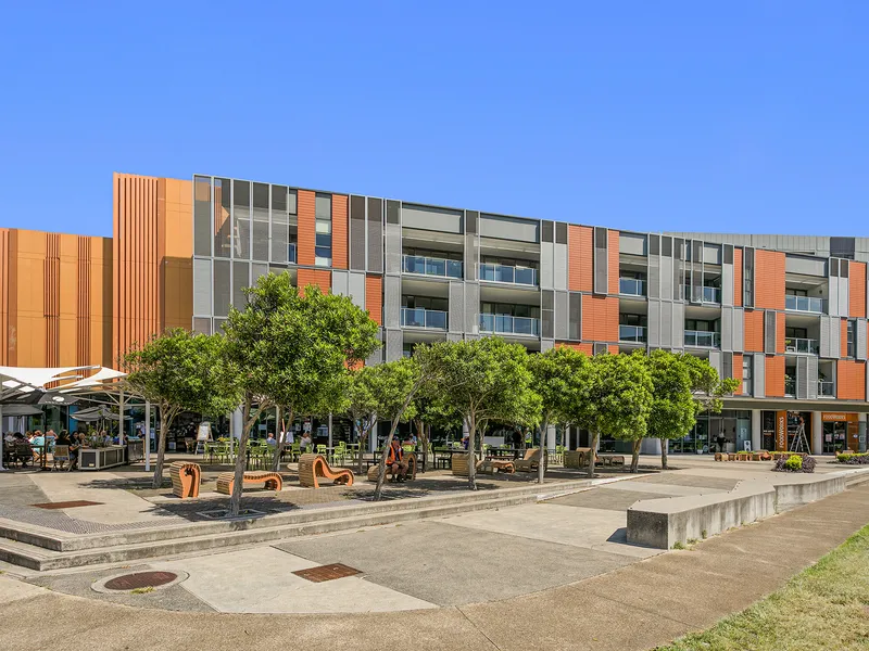 Ultra Modern , Spacious & Convenient ! 