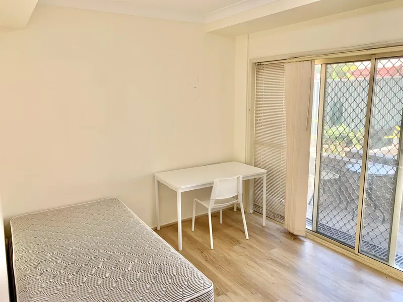Cozy Boarding House Room - Ground Floor