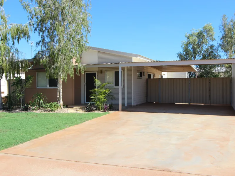 UNDER OFFER BY CORAL HOWE!!