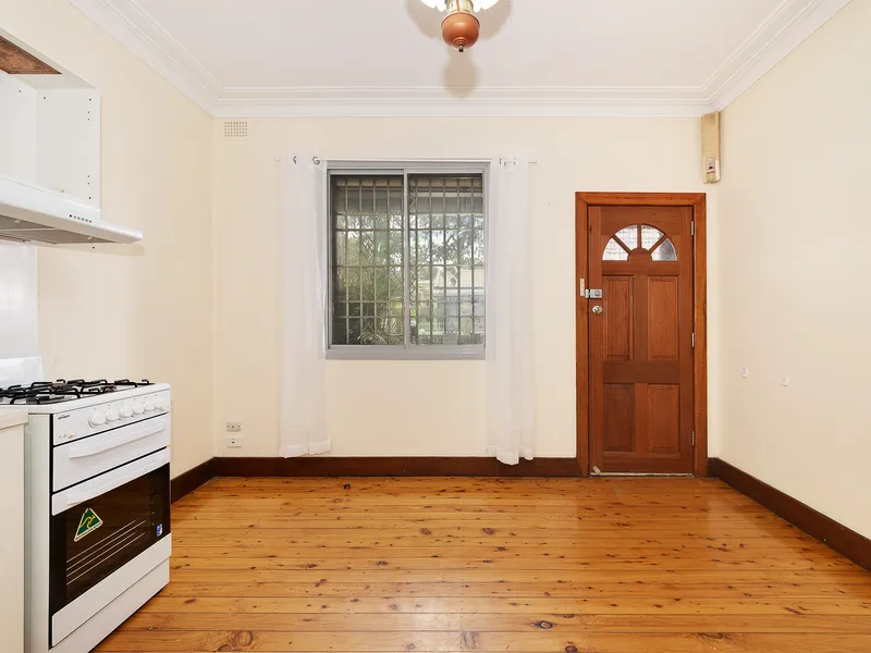 Spacious Three Bedroom Home - Pet Friendly