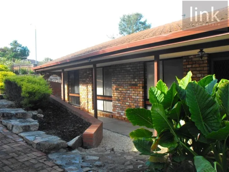 INVITING FAMILY HOME